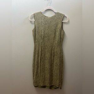 Light green dress, sleeveless, with zipper in back